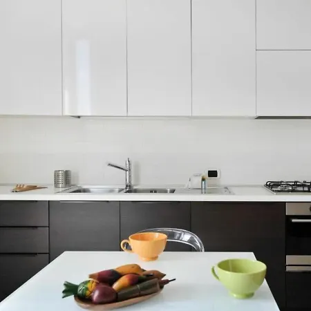 Garigliano By Halldis * ミラノ