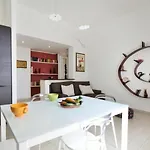 Garigliano By Halldis * מילאנו